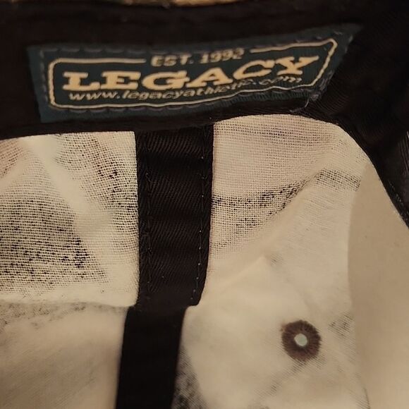 Mathews Solocam Faux leather look camo with rust Velcroback Hat - New - Picture 9 of 10